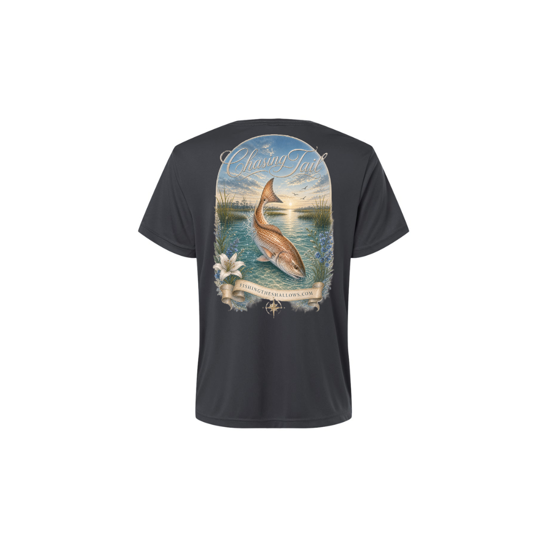 Diving Redfish – Women's Short Sleeve in Carbon - back view